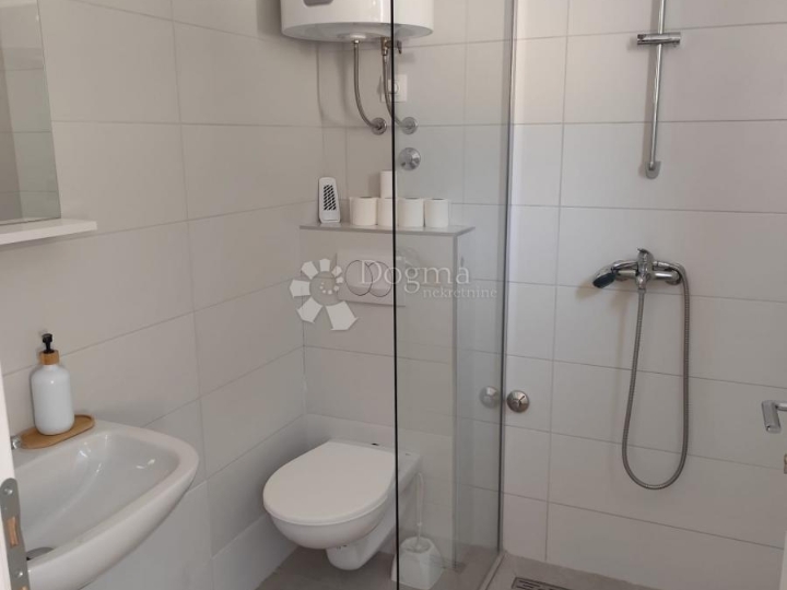 Apartman u Dramlju  - balkon 16m2/okućnica 98 m2