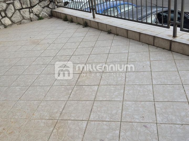 Rijeka, Zamet, 1S s dnevnim i terasom