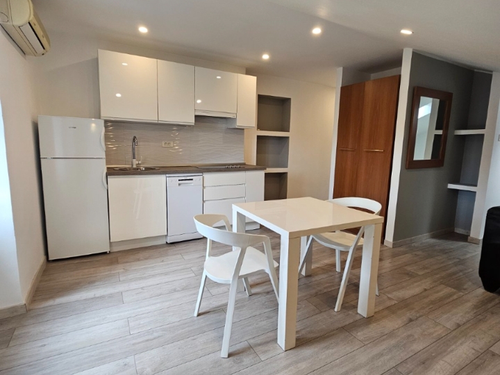 Centar, 2. kat, 35 m2