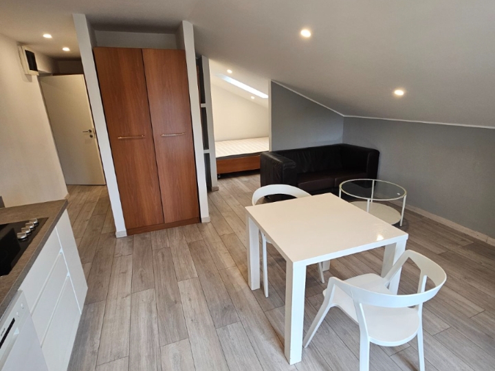 Centar, 2. kat, 35 m2
