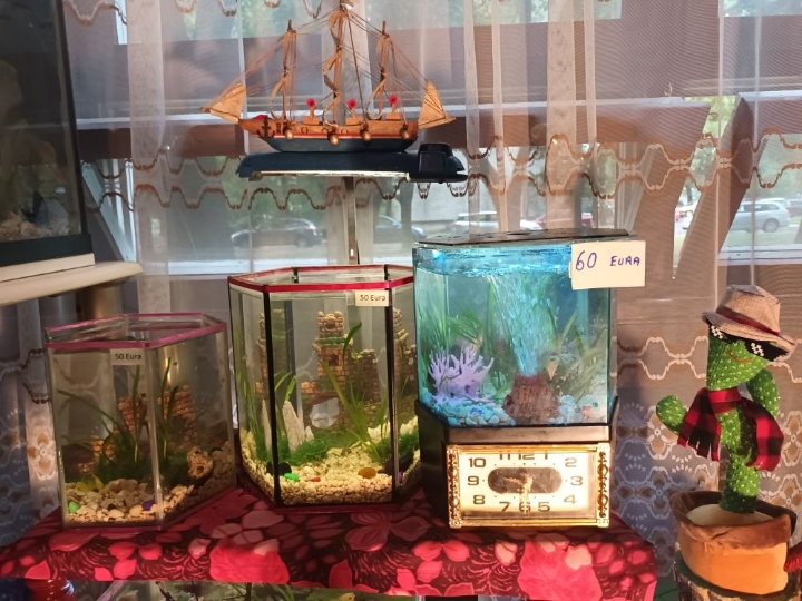 Akvarij šesterokutni