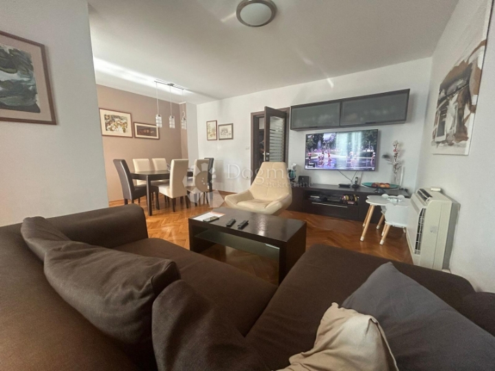 Dvoetažni stan u Fažani, 400 m od mora – 65 m² + galerija 28 m²