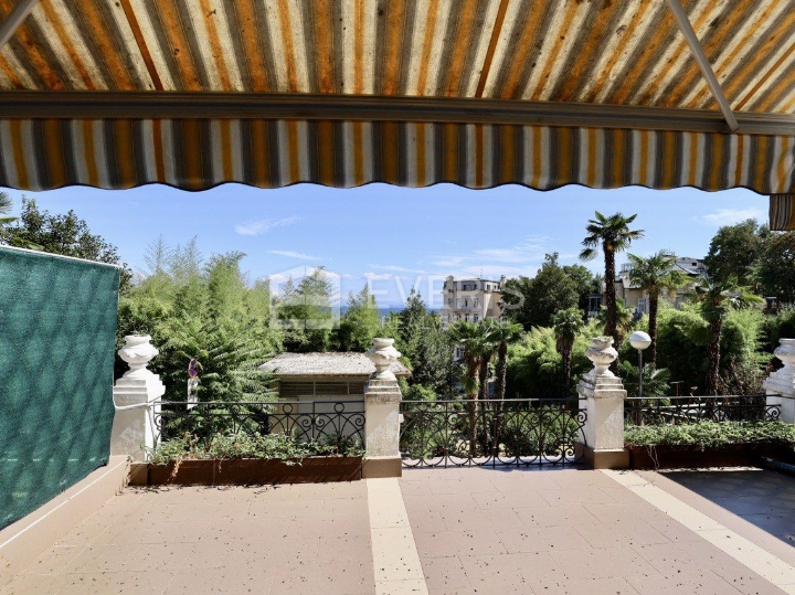 Opatija, centar, stan 100m od mora