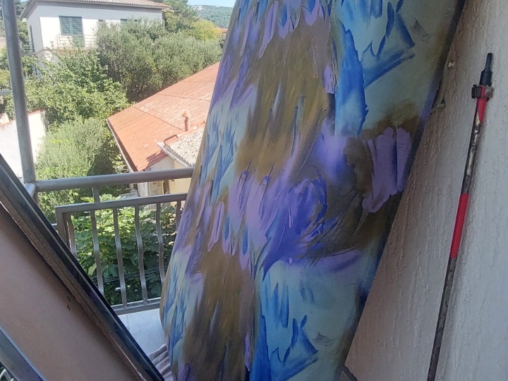 Poklanjam francuski ležaj