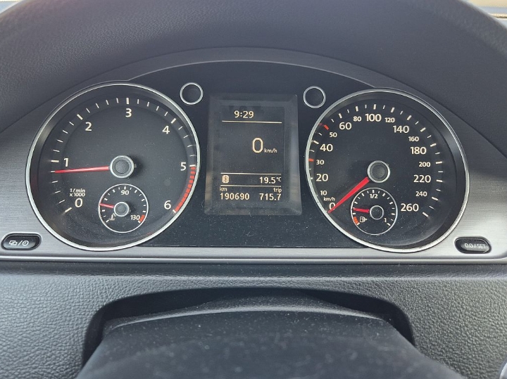 VW Passat B7 2.0 TDI