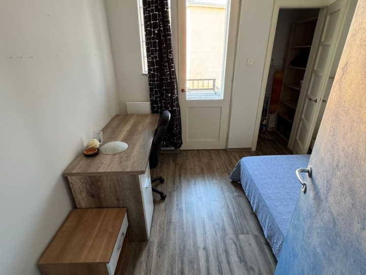 Iznajmljujem stan u centru Ri, 58m2