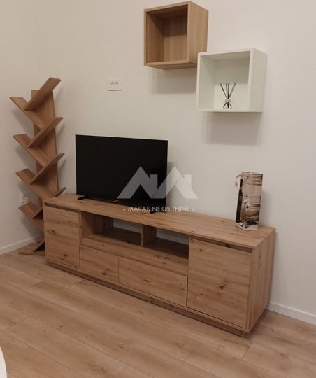 Podmurvice - adaptiran 2S+DB!
