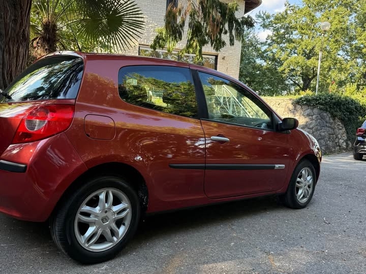 Renault Clio 3 1.2 16V