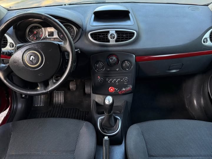 Renault Clio 3 1.2 16V