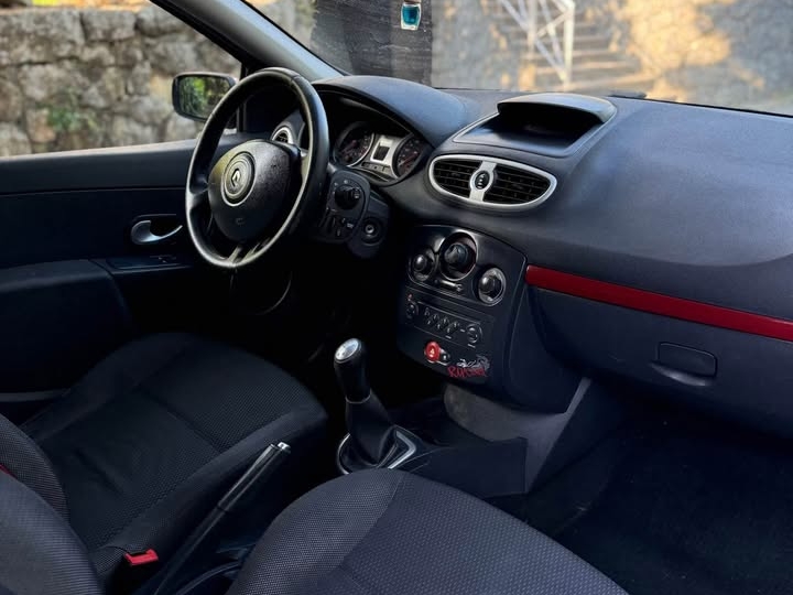 Renault Clio 3 1.2 16V