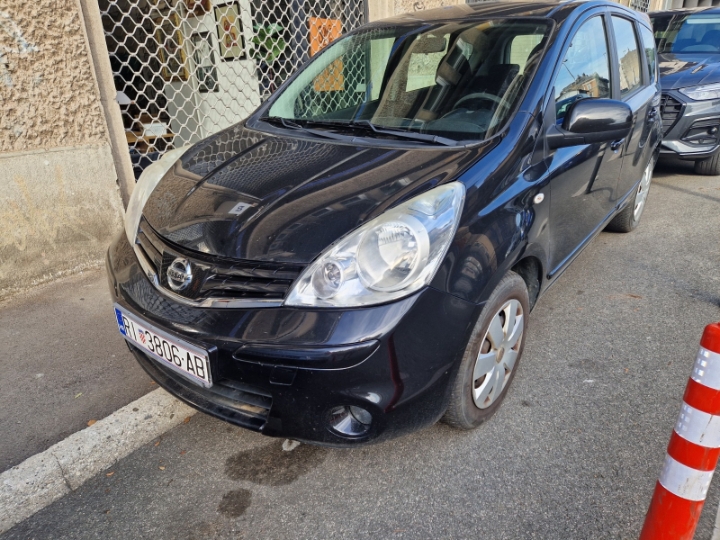 Nissan Note HR auto 1.4, odličan