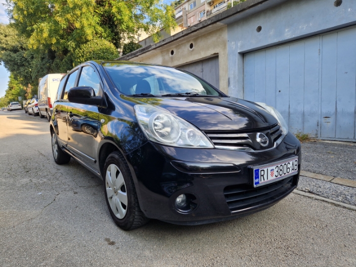 Nissan Note HR auto 1.4, odličan