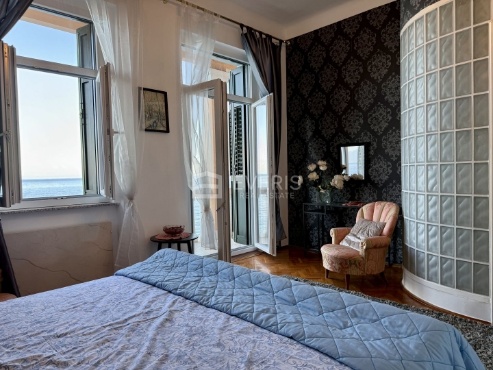 Ičići, stan u vili, 140m2, najam