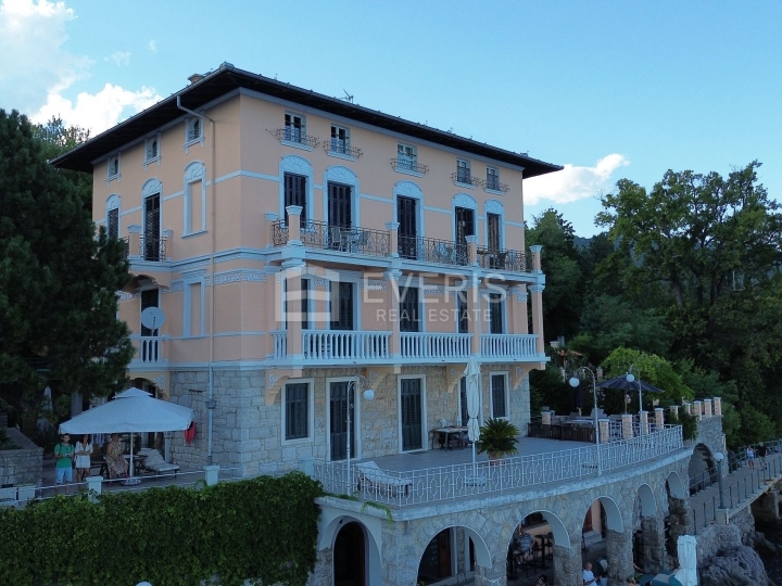 Ičići, stan u vili, 140m2, najam