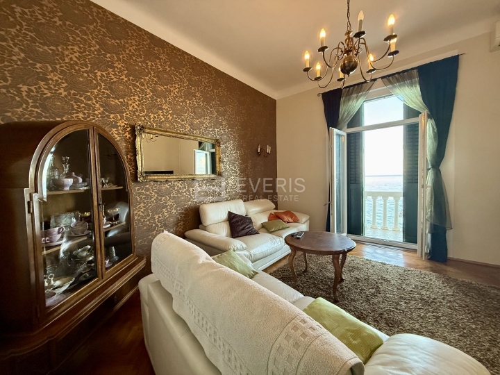 Opatija okolica, Ičići, stan u vili, 140 m2, najam