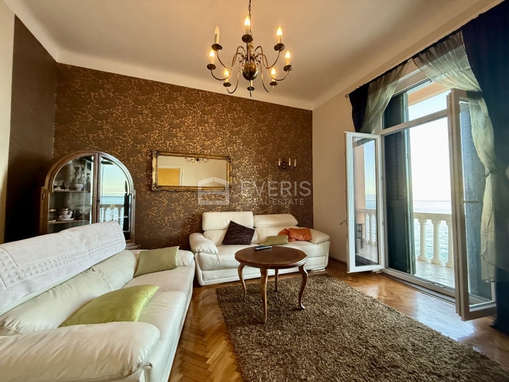 Opatija okolica, Ičići, stan u vili, 140 m2, najam