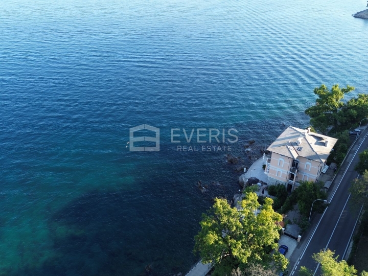 Opatija okolica, Ičići, stan u vili, 140 m2, najam