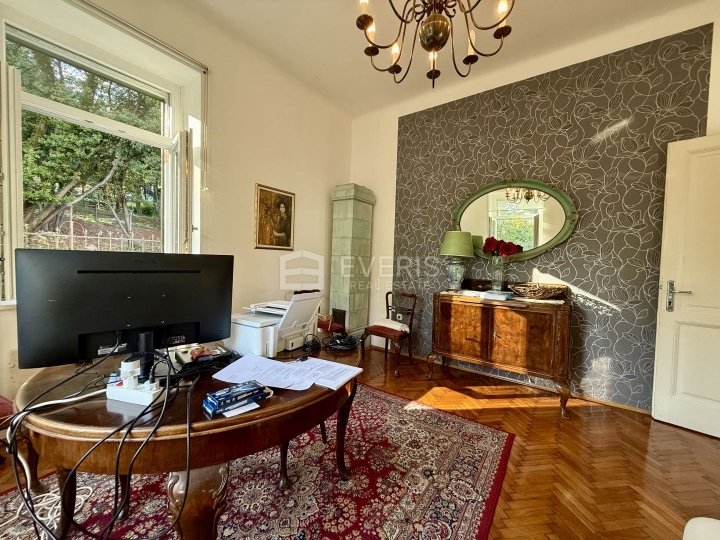Opatija okolica, Ičići, stan u vili, 140 m2, najam