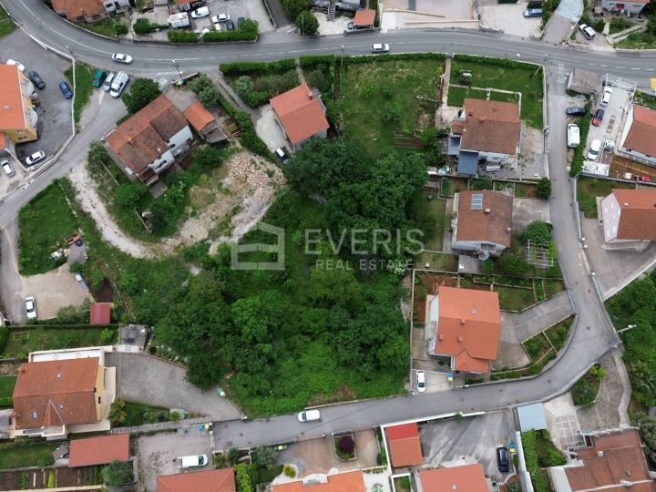 Rijeka, Gornji Zamet, građevinsko zemljište, 1.910 m2