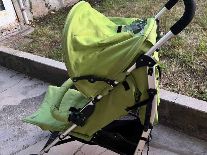 Poklanjam kišobran kolica
