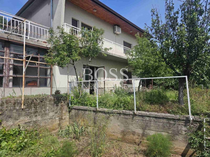 Svilno, samostojeća kuća 190m2, samo kod nas!