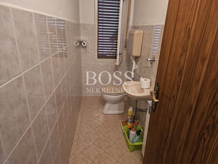 Svilno, samostojeća kuća 190m2, samo kod nas!