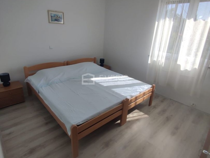 Veprinac, stan 90 m2, najam