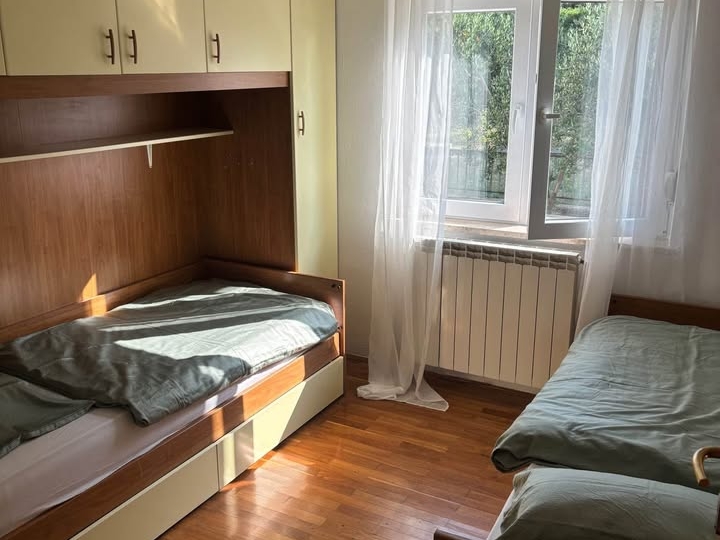Kostrena, veliki stan za najam za firme!