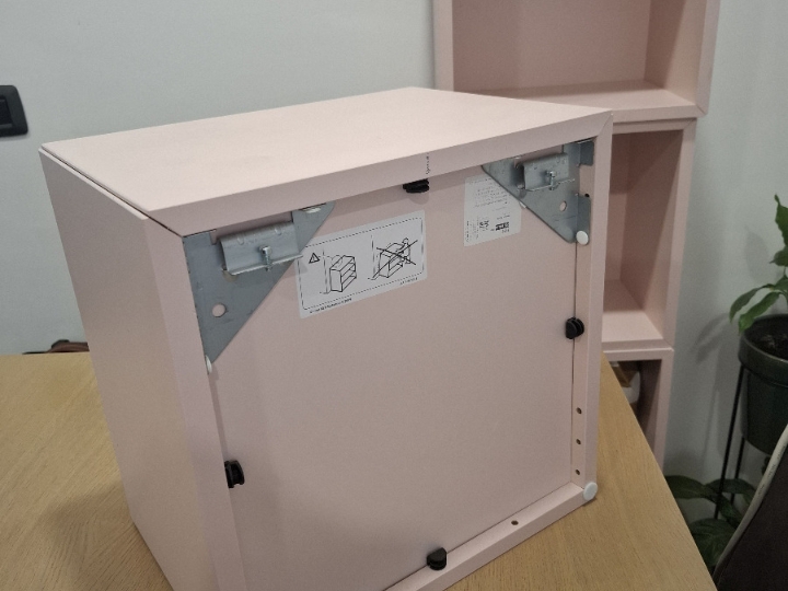 Polica kocka Ikea Eket