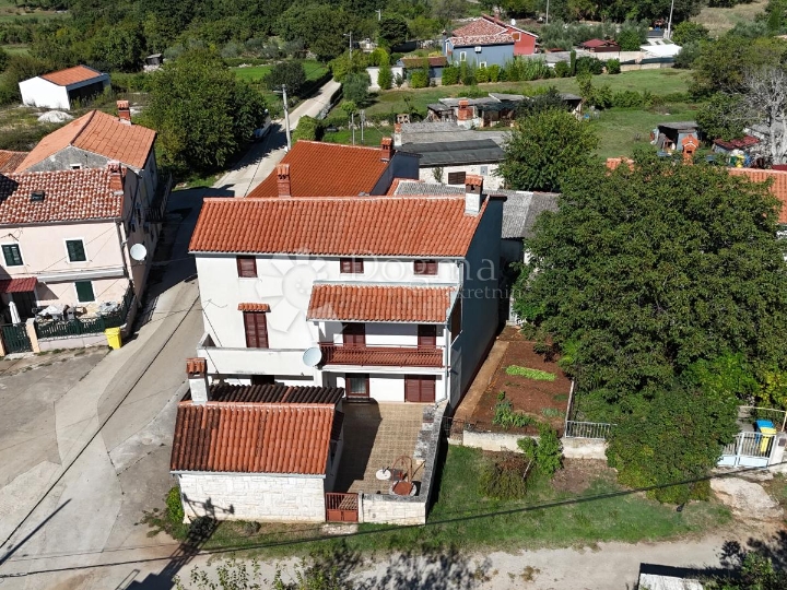 Kuća u okolici Marčane, dvojna kuća 113m2