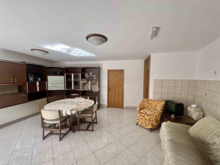 Kuća u okolici Marčane, dvojna kuća 113m2