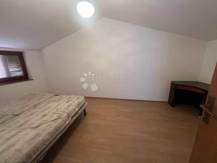 Kuća u okolici Marčane, dvojna kuća 113m2
