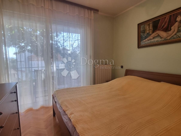 Pobri, 2S+DB, dugoročan najam