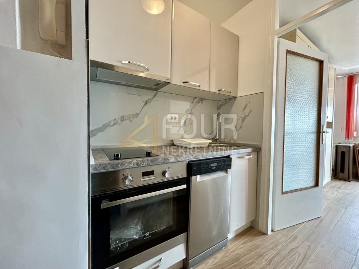 Rijeka, Srdoči, garsonijera, 23.62m2, pogled na more