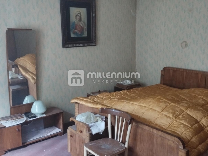 Klana, 160m2, kuća u nizu, garaža, okućnica