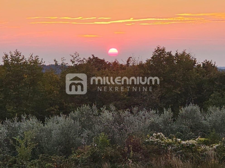 Istra, Oprtalj, 160m2, kamena kuća s velikom okućnicom