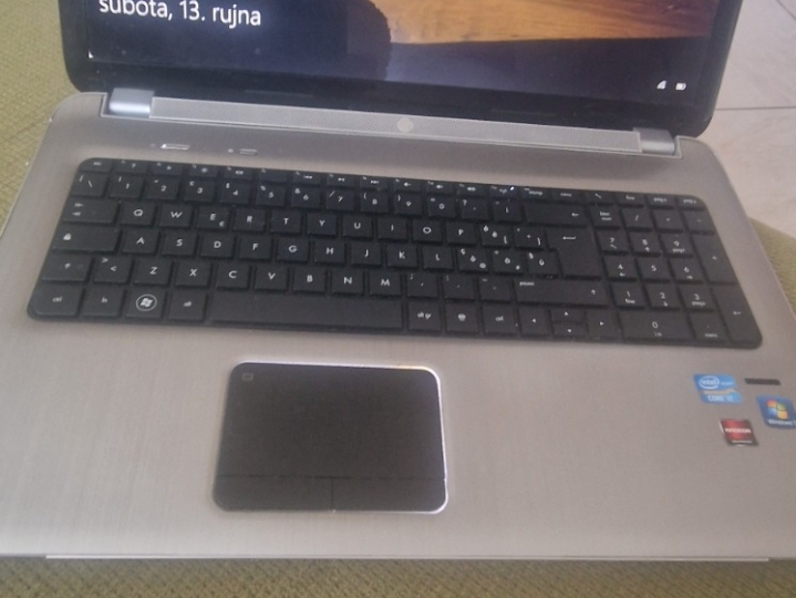 HP Pavilion DV7,i7