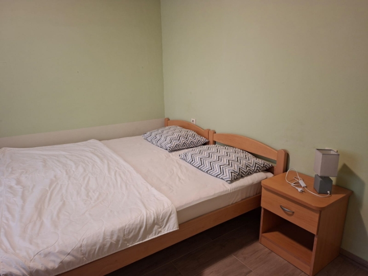 Iznajmljujem jednosoban stan