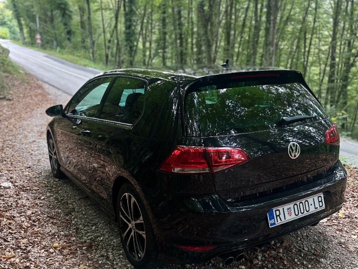 VW Golf VII TSI R-line