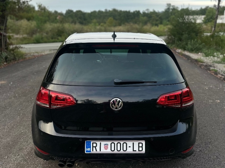 VW Golf VII TSI R-line