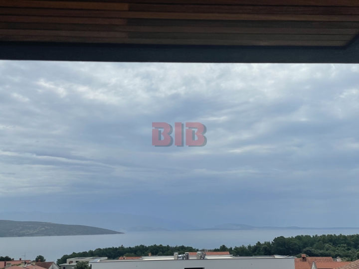 Grad Krk, luksuzan penthouse u urbanoj vili