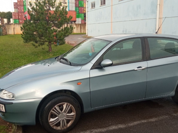Alfa Romeo 147 1.9JTD, 2004. g.