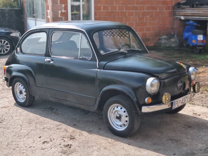 Zastava oldtimer