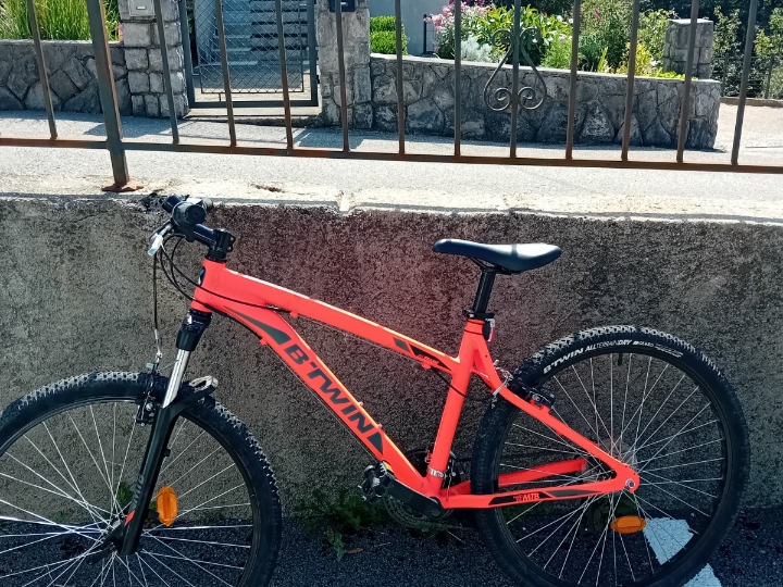 Bicikla B"Twin Rockrider 340 M