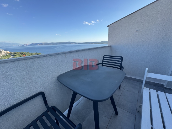 Crikvenica, uređen apartman, 40.60m2, prekrasan pogled
