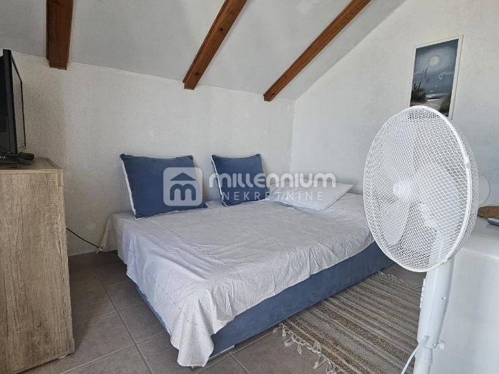 Novi Vinodolski, Klenovica, dvojna kuća, 77.60m2