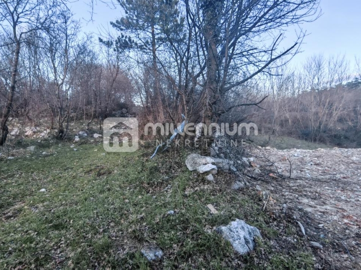 Grobnik, građevinsko zemljište od 974m2