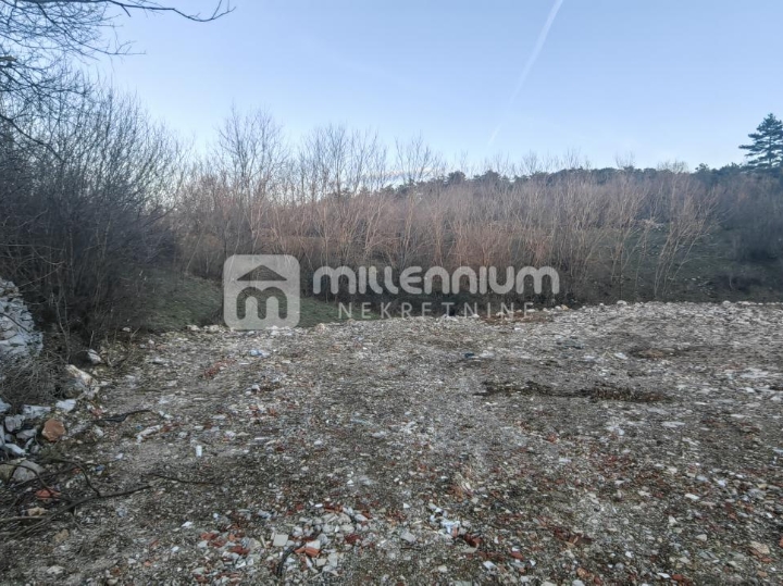 Grobnik, građevinsko zemljište od 974m2