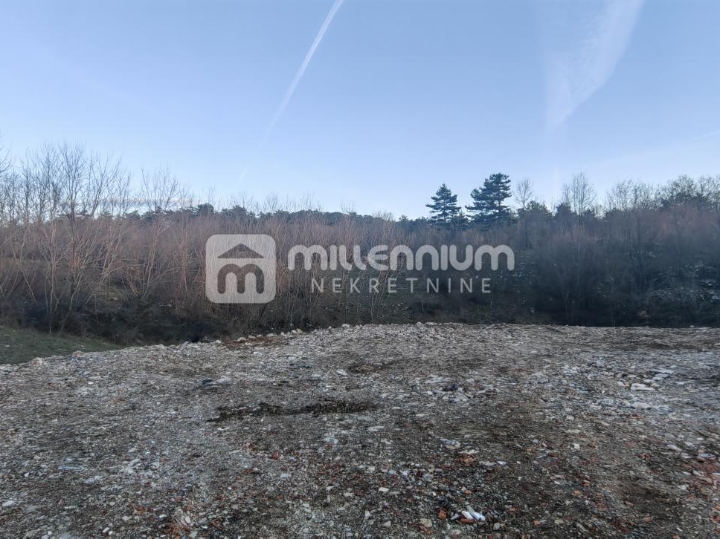 Grobnik, građevinsko zemljište od 974m2