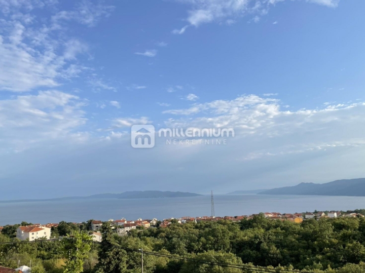 Marinići, 135m2, lijepi dvoetažni 3S+DB, 4 balkona, parking